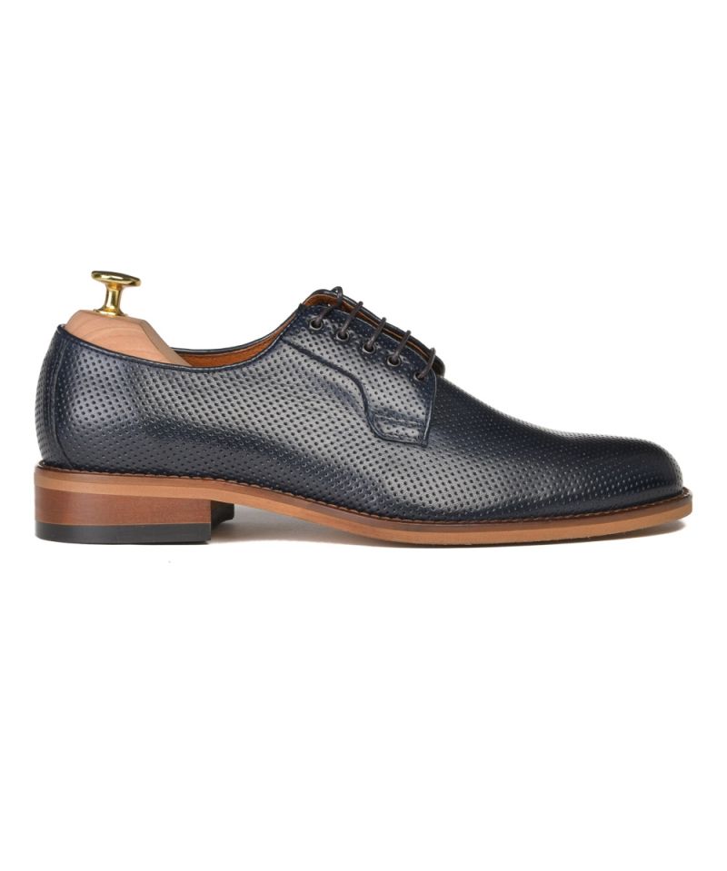 Perforated lace-up derby shoes 