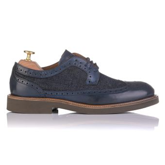 Oxfords Frau